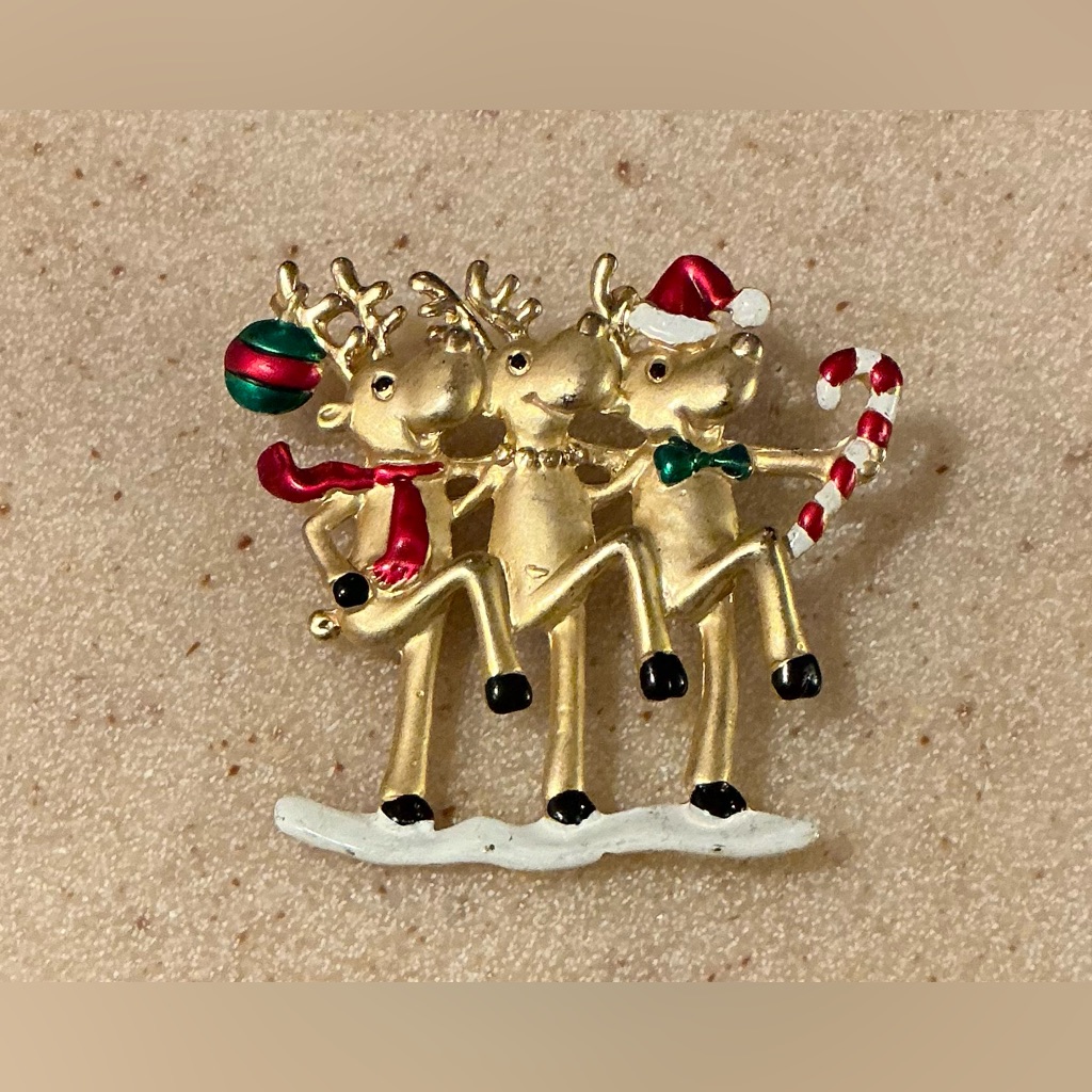 Three Dancing Reindeer Christmas Brooch 13$